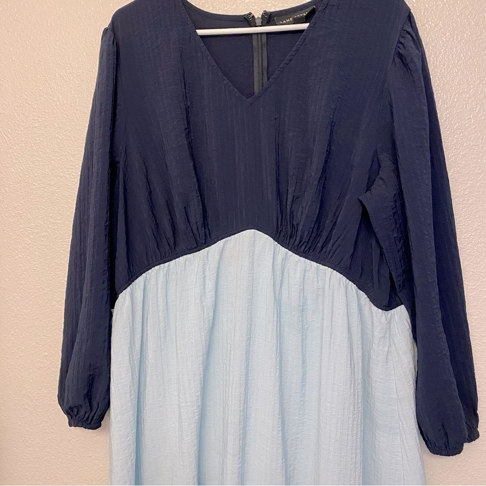Lane Bryant Tiered Crepe Maxi Dress Blue Colorblock Long Sleeve V-Neck Plus 20P - Picture 3 of 12